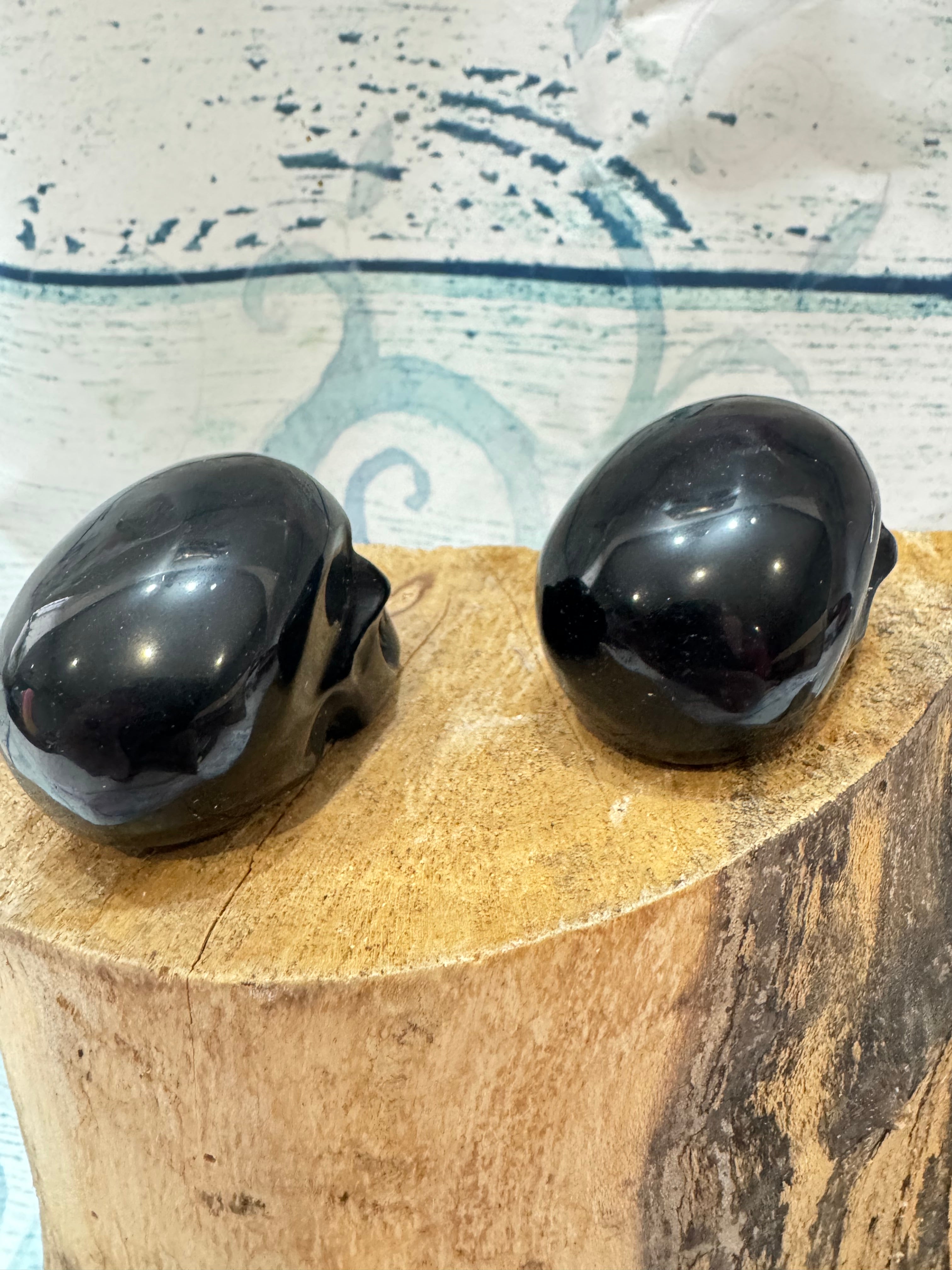 Obsidian carved crystal skull