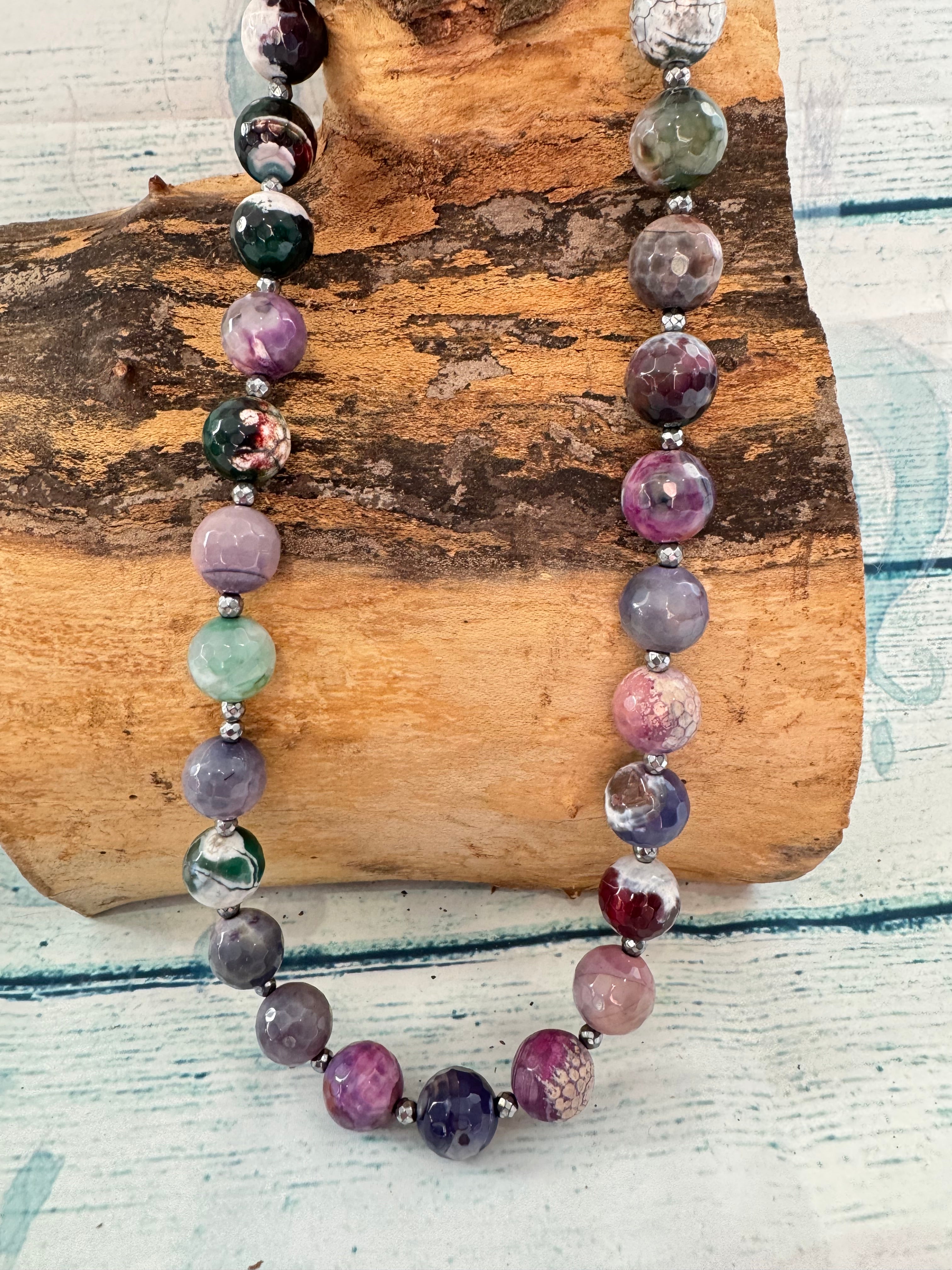 Dragon vein agate beaded necklace