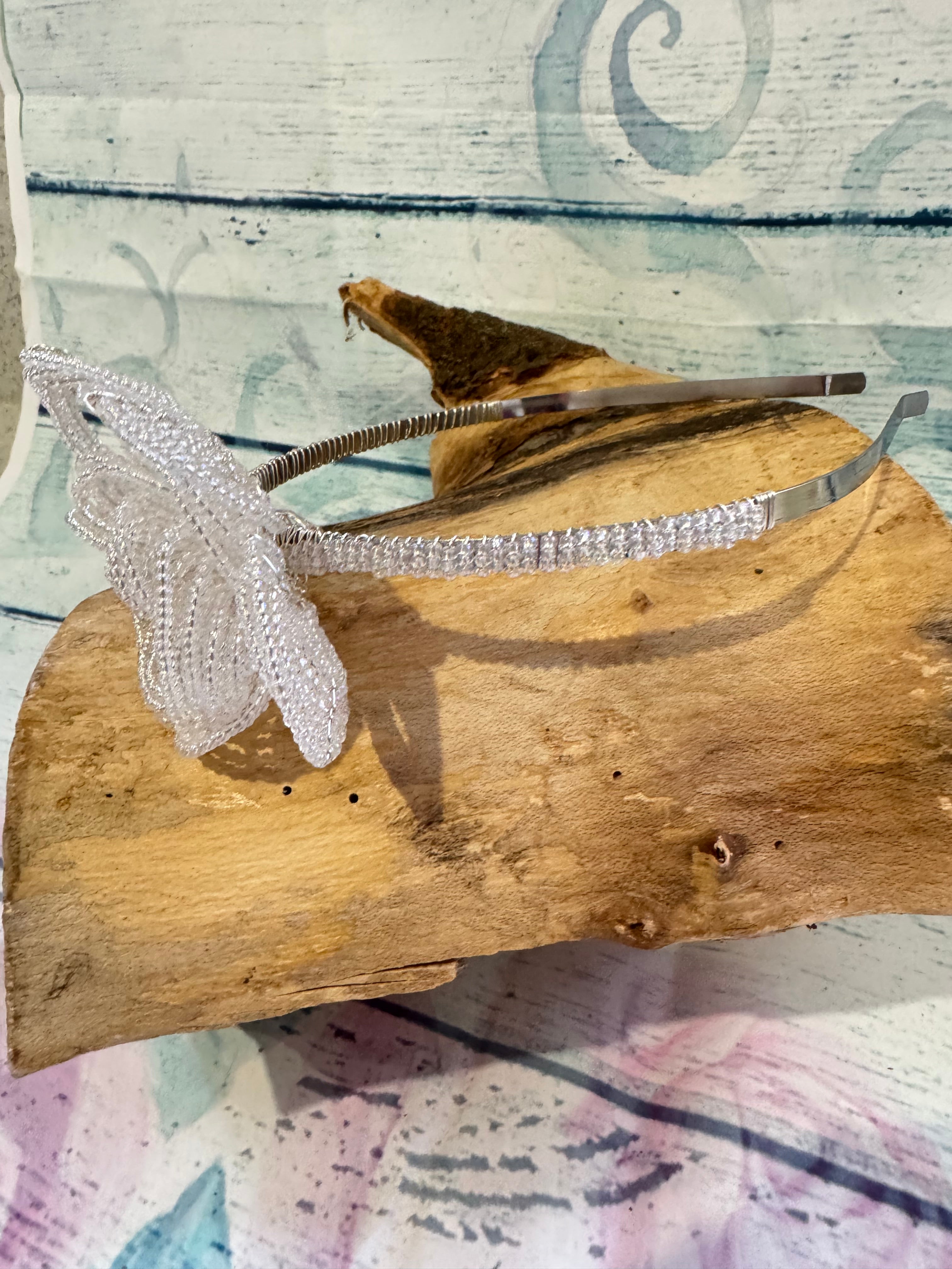 Beaded flower hair accessory