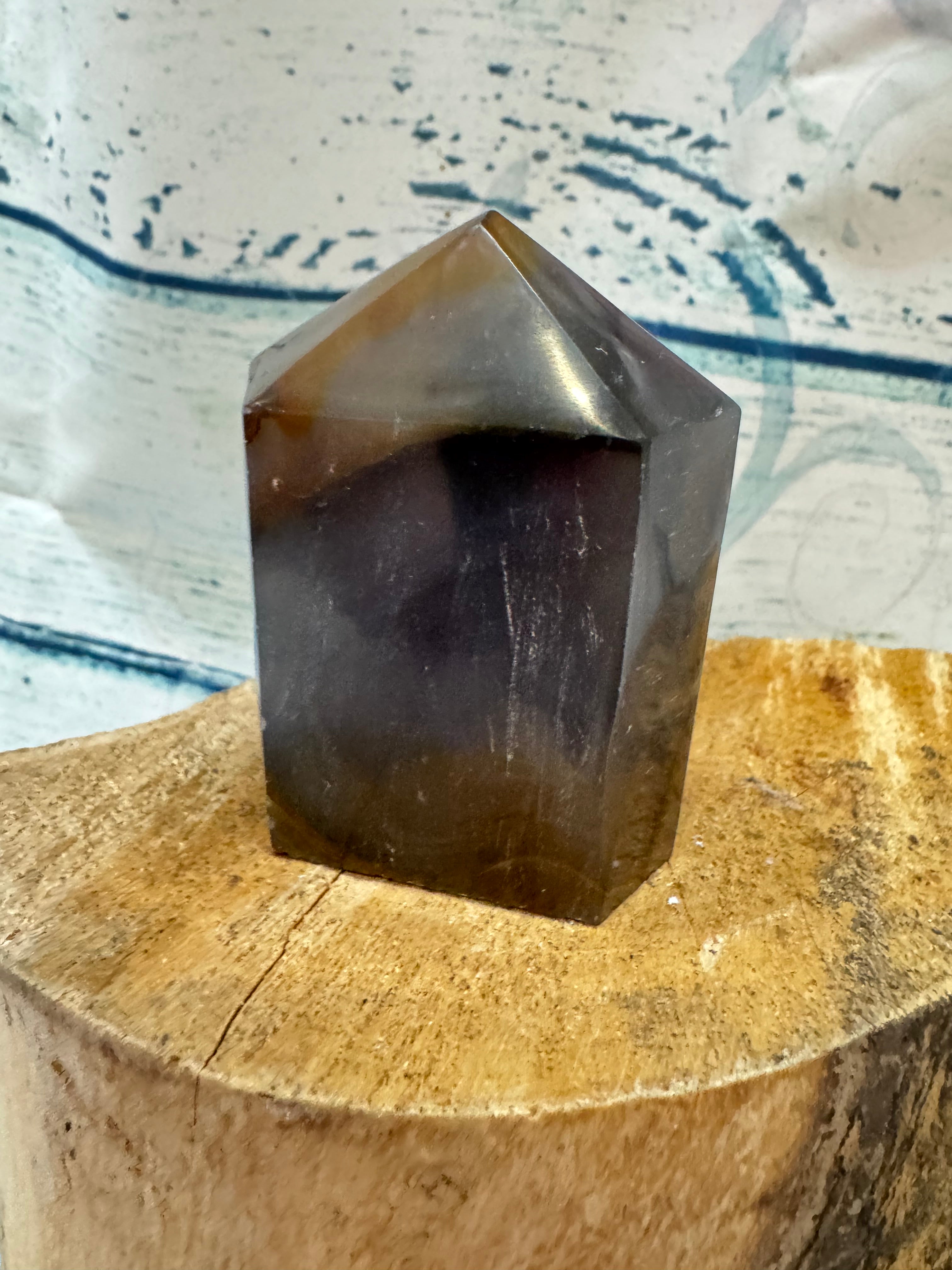 Agate with natural inclusion