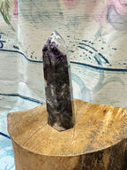Quartz tower with natural inclusions