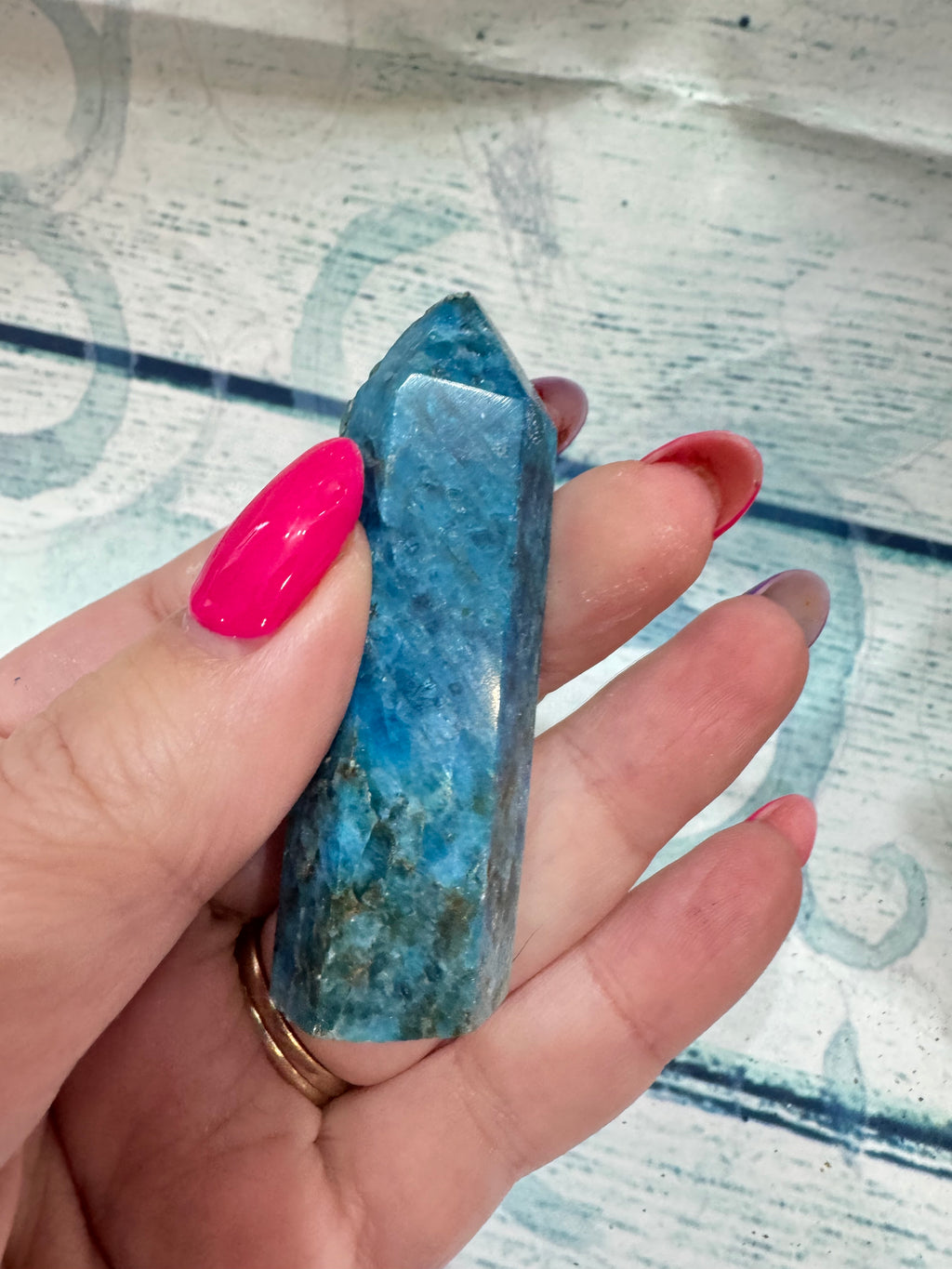 Apatite crystal tower