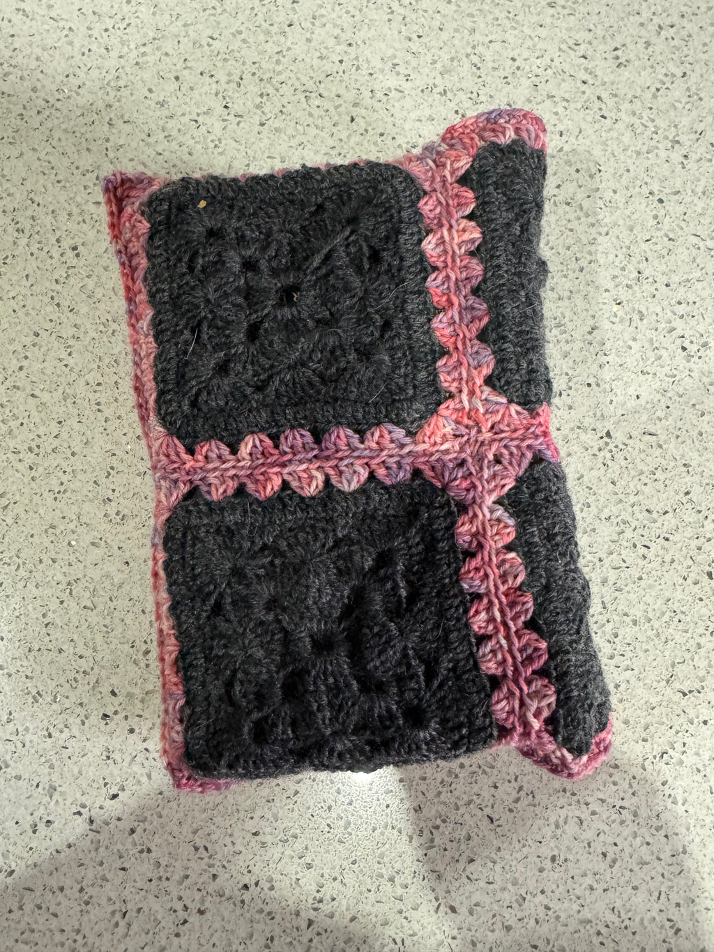 Crochet book cover (book not included)