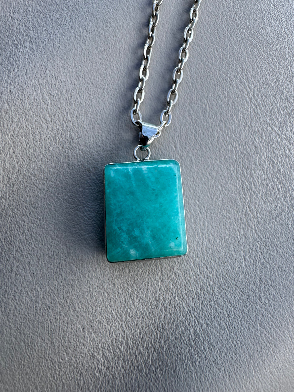 Apatite pendant necklace