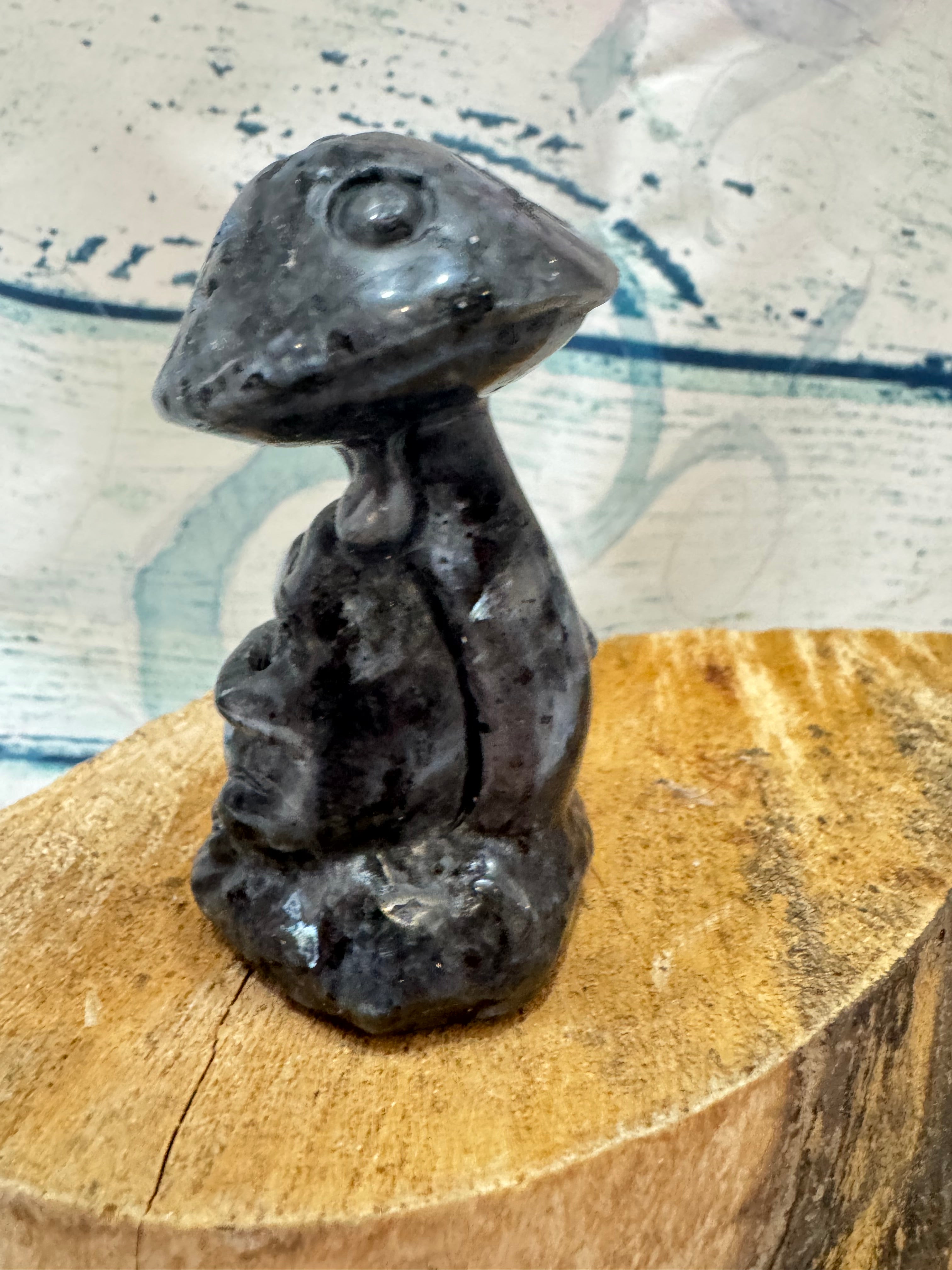 Toadstool Mouse - Larvakite