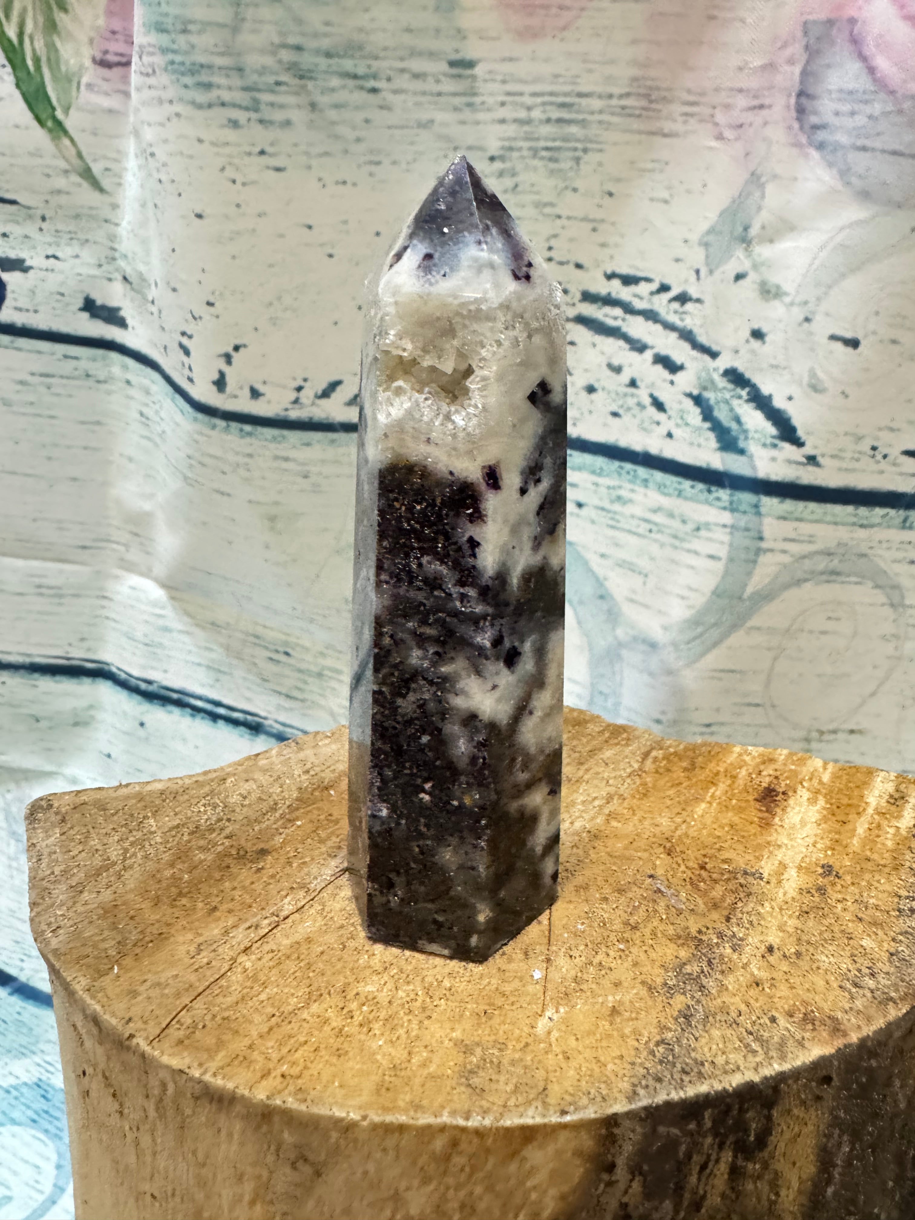 Quartz tower with natural inclusions