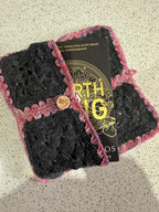 Crochet book cover (book not included)