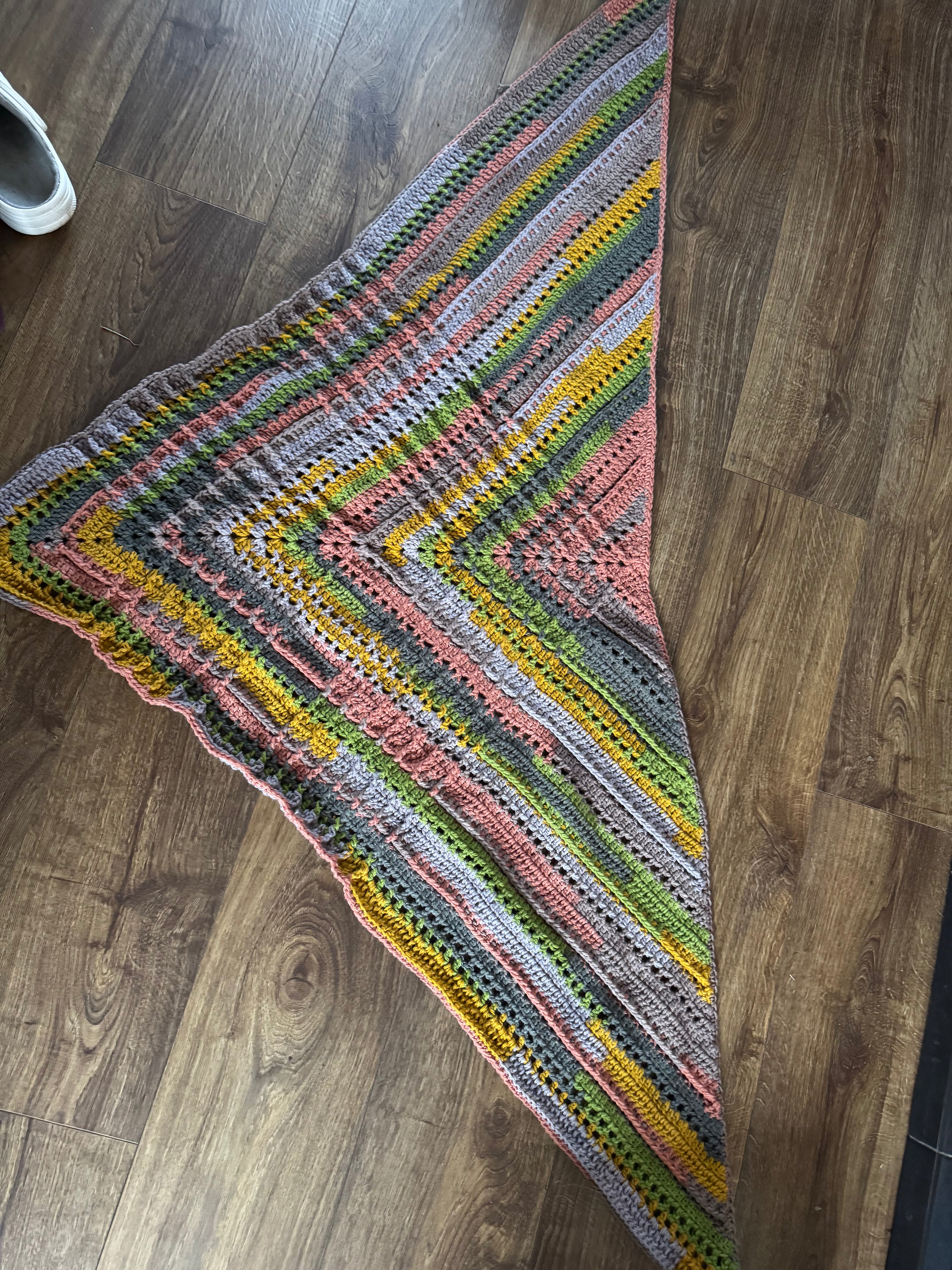 Crocheted arrow shawl